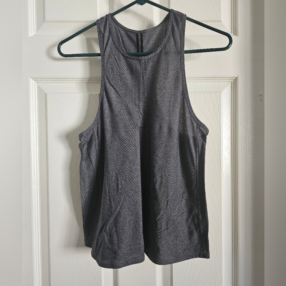 Lululemon razorback tank
